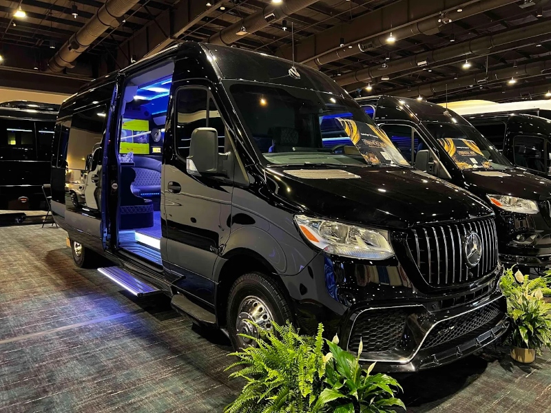 Luxury limousine service